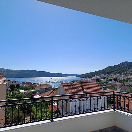 Villa Barbara & Zoran With Free Parking And Heated Swimming Pool Seget Vranjica Bagian luar foto