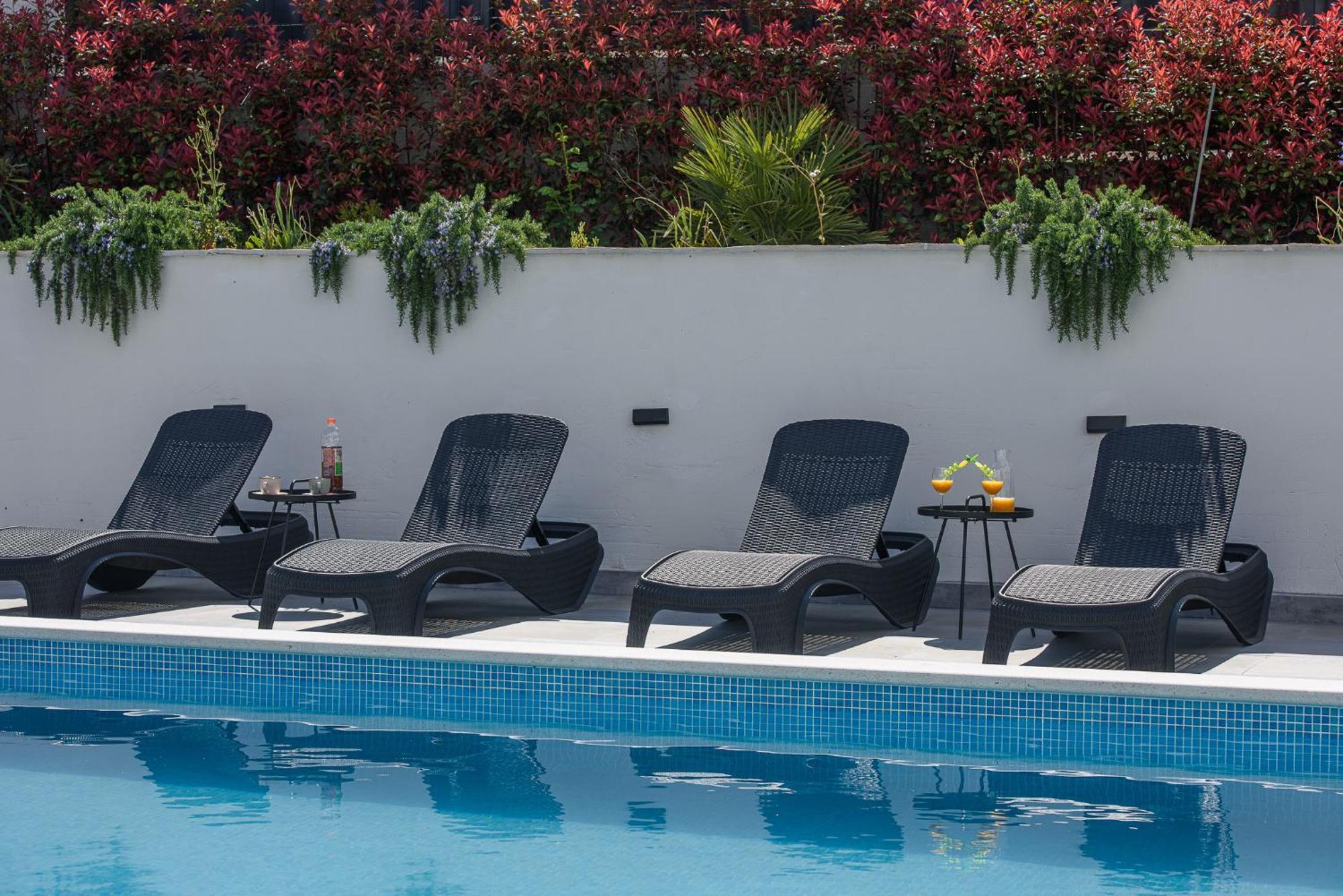 Villa Barbara & Zoran With Free Parking And Heated Swimming Pool Seget Vranjica Bagian luar foto