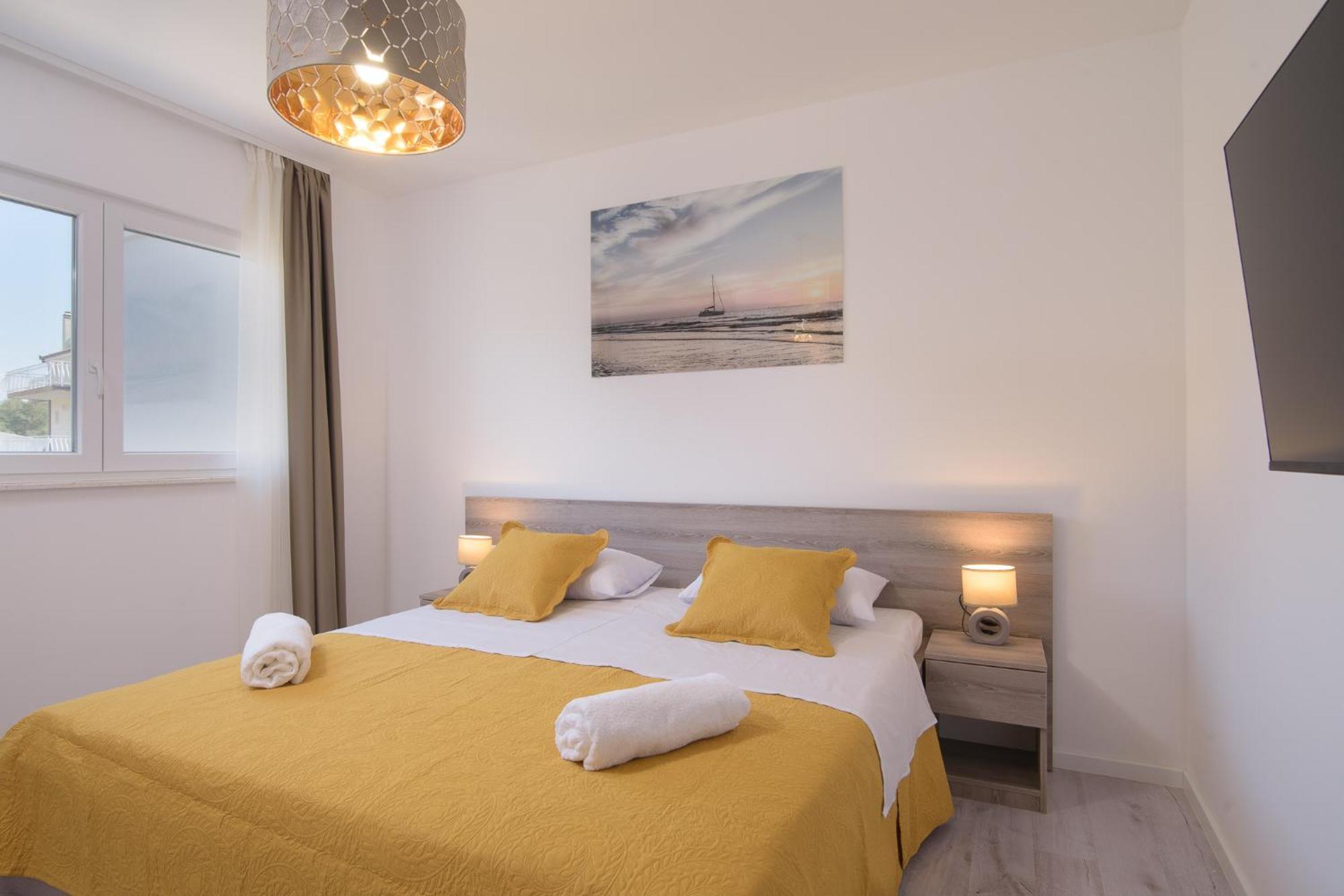 Villa Barbara & Zoran With Free Parking And Heated Swimming Pool Seget Vranjica Bagian luar foto