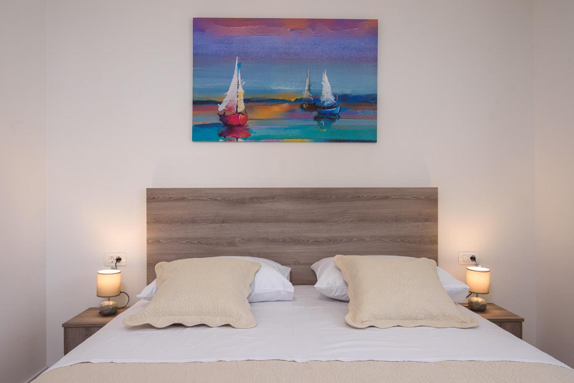Villa Barbara & Zoran With Free Parking And Heated Swimming Pool Seget Vranjica Bagian luar foto