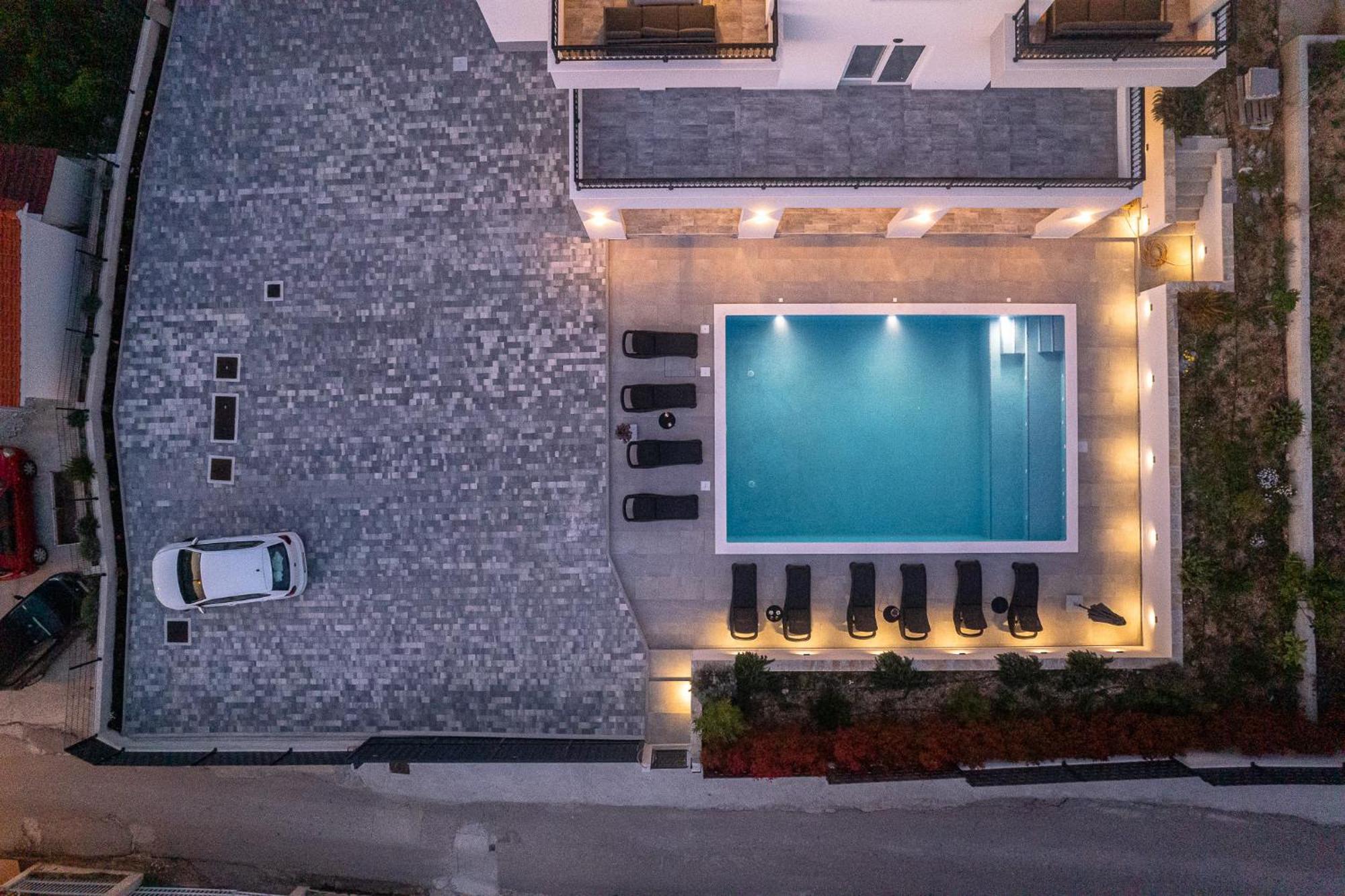 Villa Barbara & Zoran With Free Parking And Heated Swimming Pool Seget Vranjica Bagian luar foto