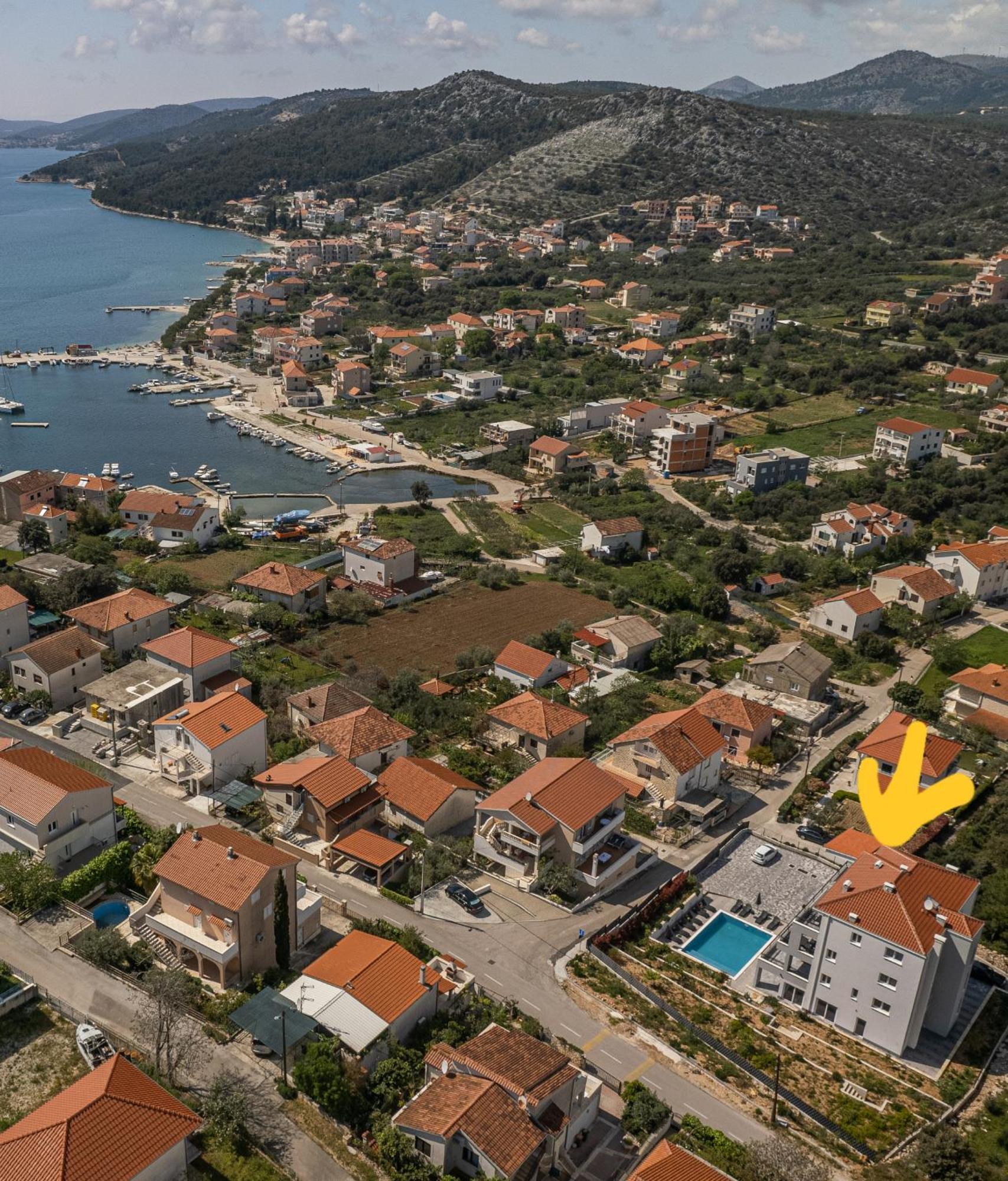 Villa Barbara & Zoran With Free Parking And Heated Swimming Pool Seget Vranjica Bagian luar foto