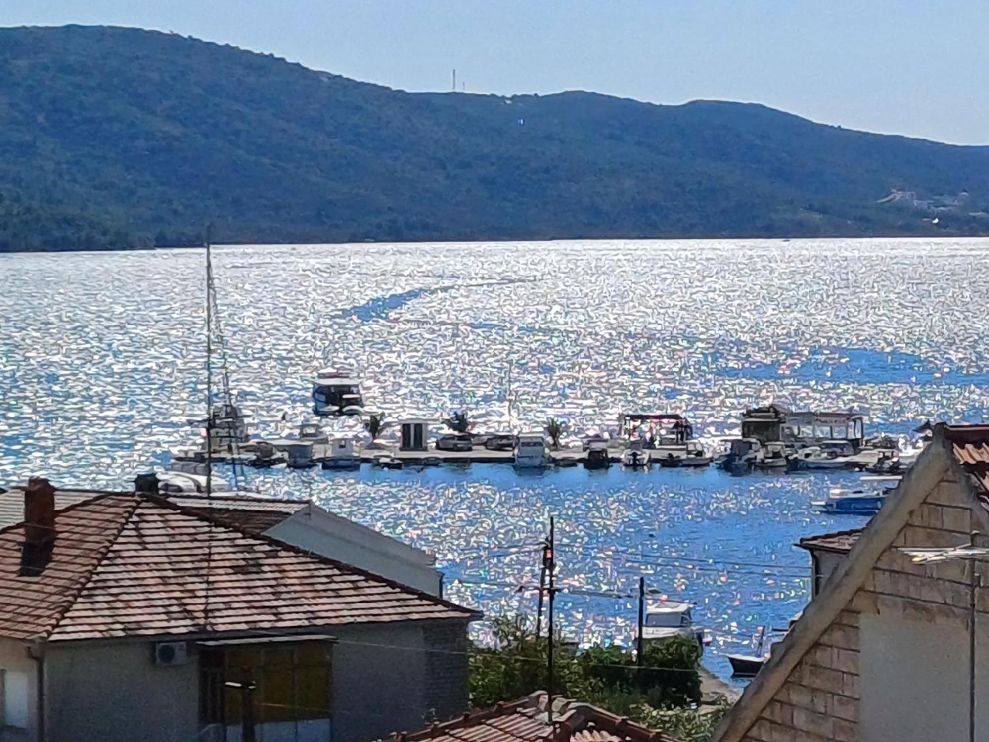 Villa Barbara & Zoran With Free Parking And Heated Swimming Pool Seget Vranjica Bagian luar foto